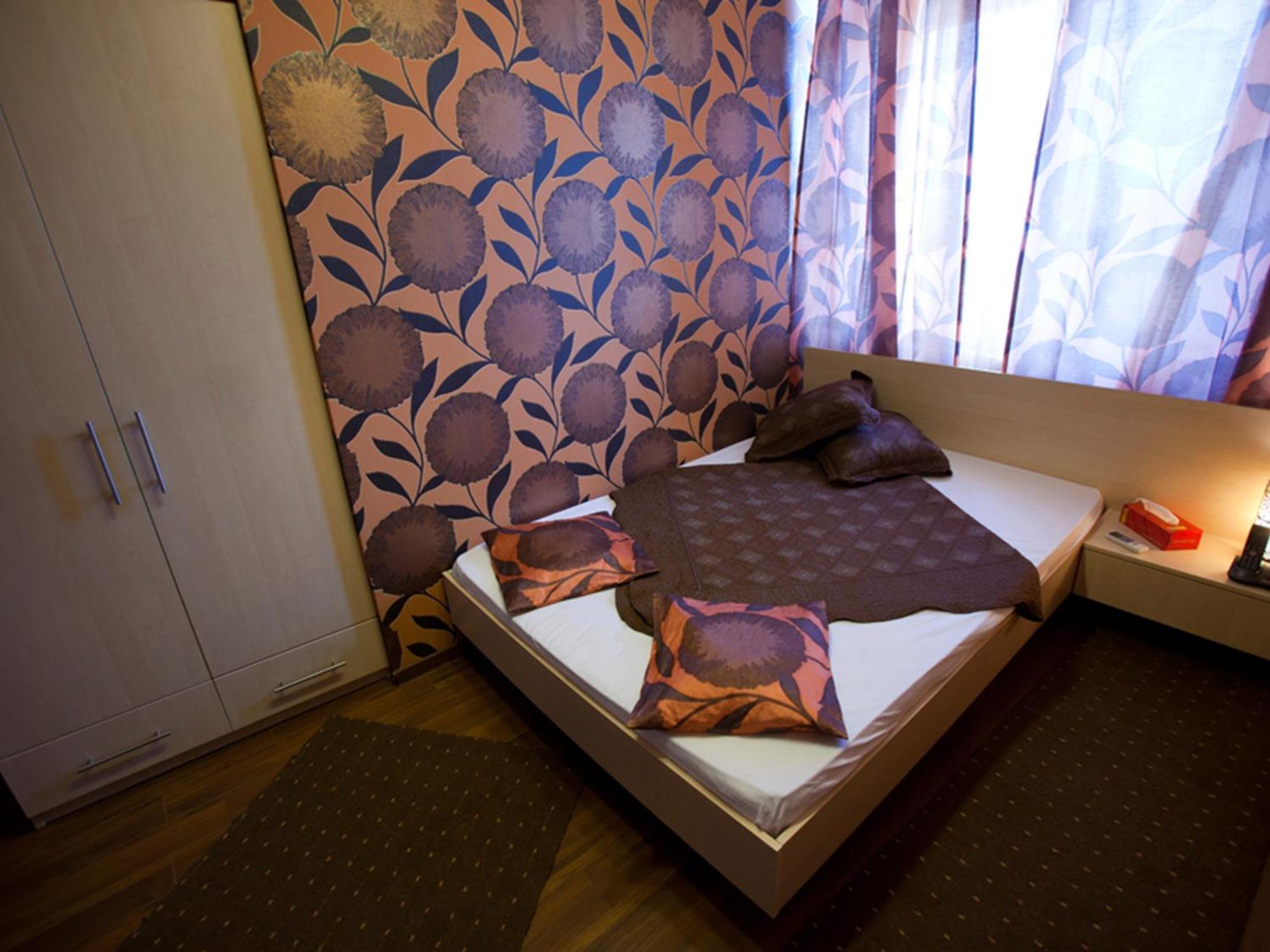Hotel La Gil Boekarest Kamer foto