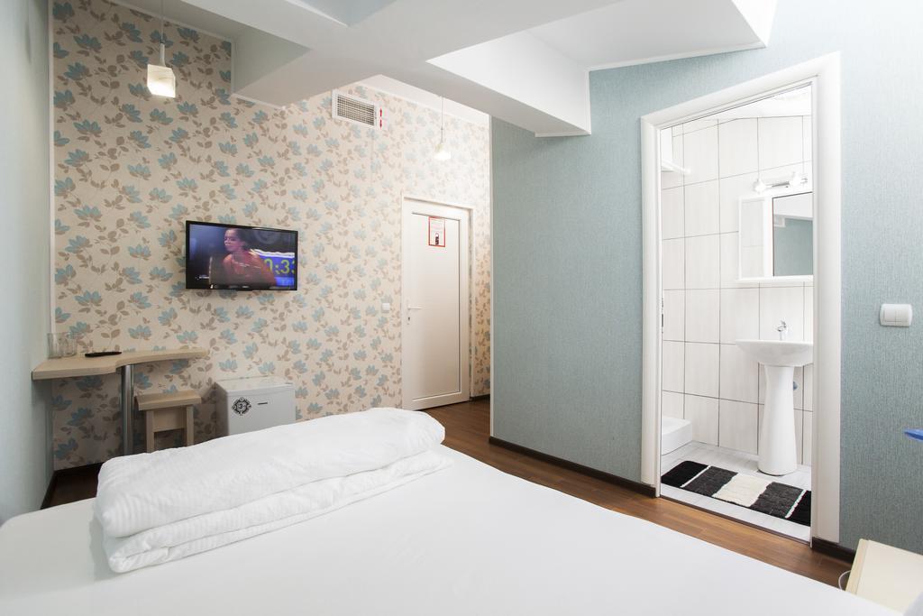 Hotel La Gil Boekarest Kamer foto