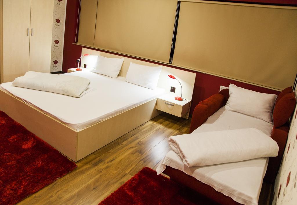 Hotel La Gil Boekarest Kamer foto