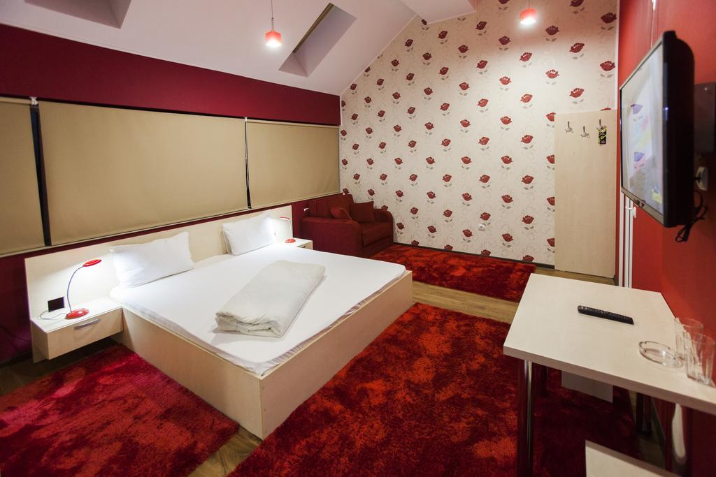 Hotel La Gil Boekarest Kamer foto