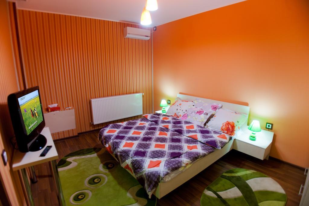 Hotel La Gil Boekarest Kamer foto