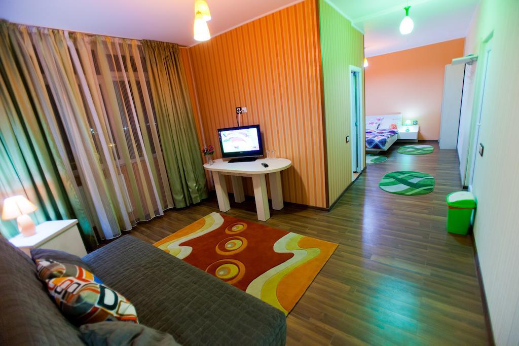 Hotel La Gil Boekarest Kamer foto