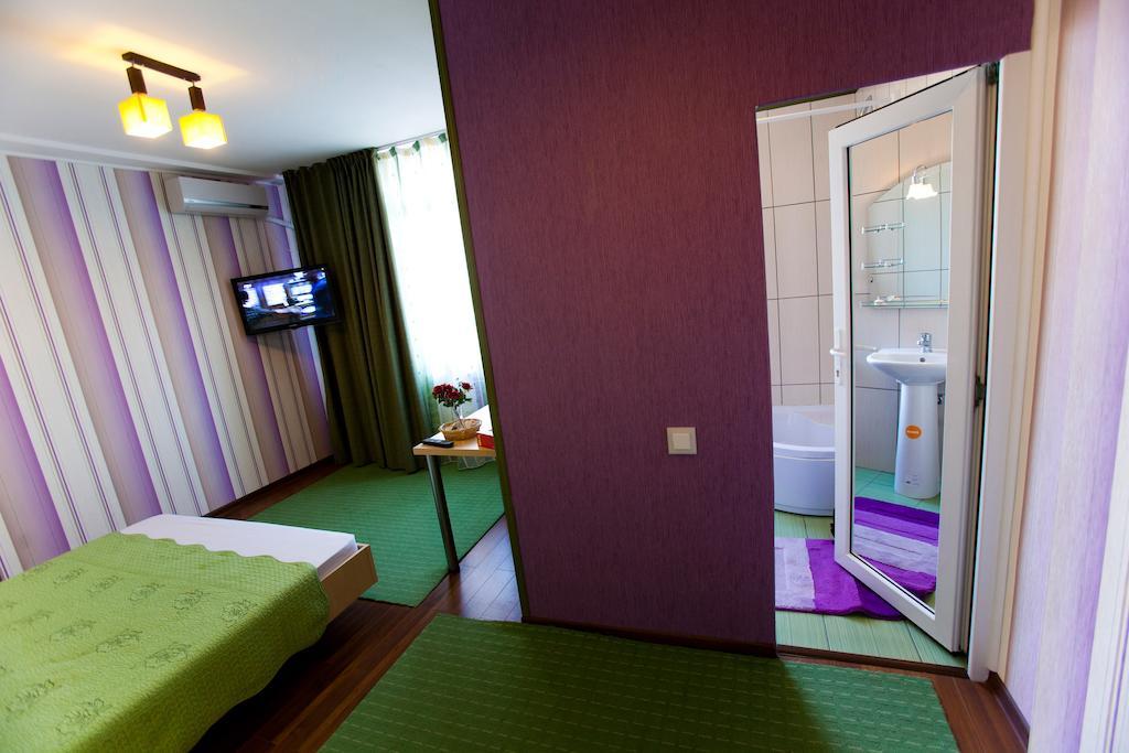 Hotel La Gil Boekarest Buitenkant foto