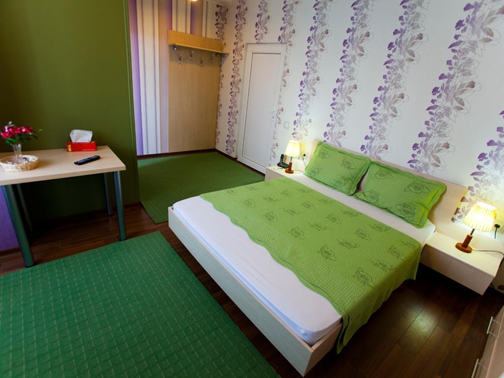 Hotel La Gil Boekarest Buitenkant foto