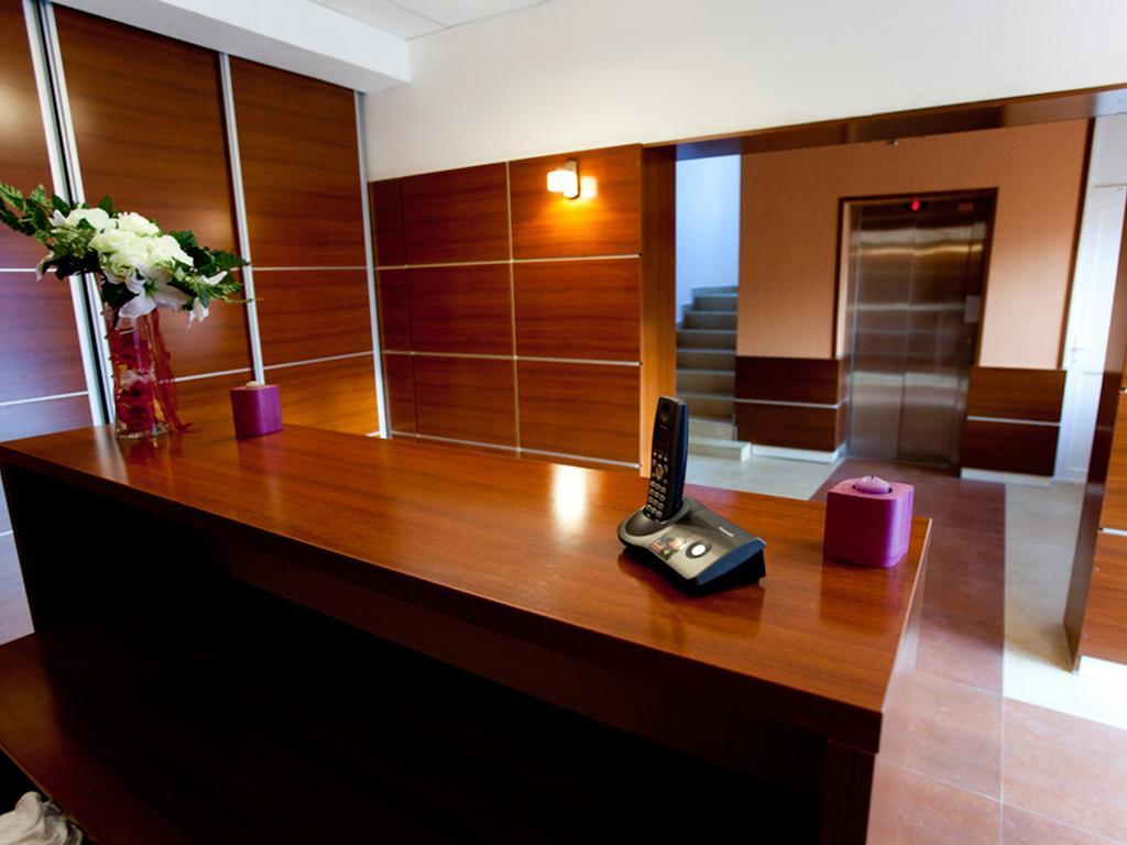 Hotel La Gil Boekarest Buitenkant foto